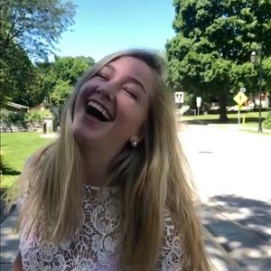 Meet your Posher, Lilly